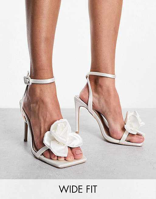 

Атласные босоножки на каблуке с корсажем Be Mine Wide Fit Bridal Saniyah