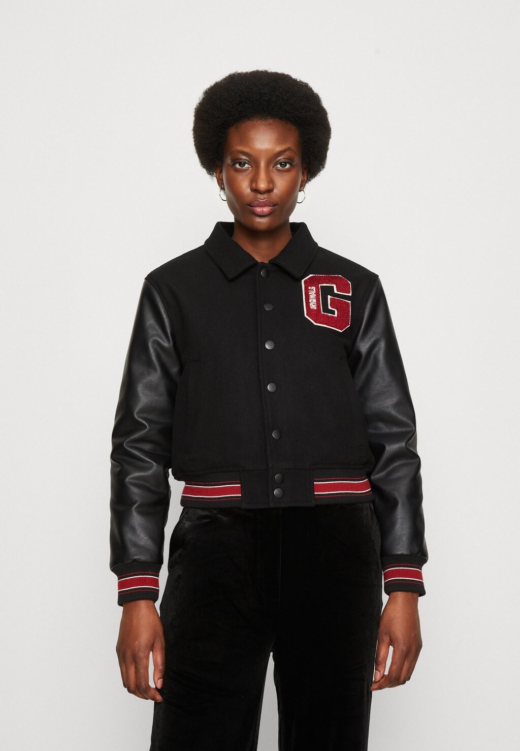 

Куртка-бомбер Guess Originals, черный