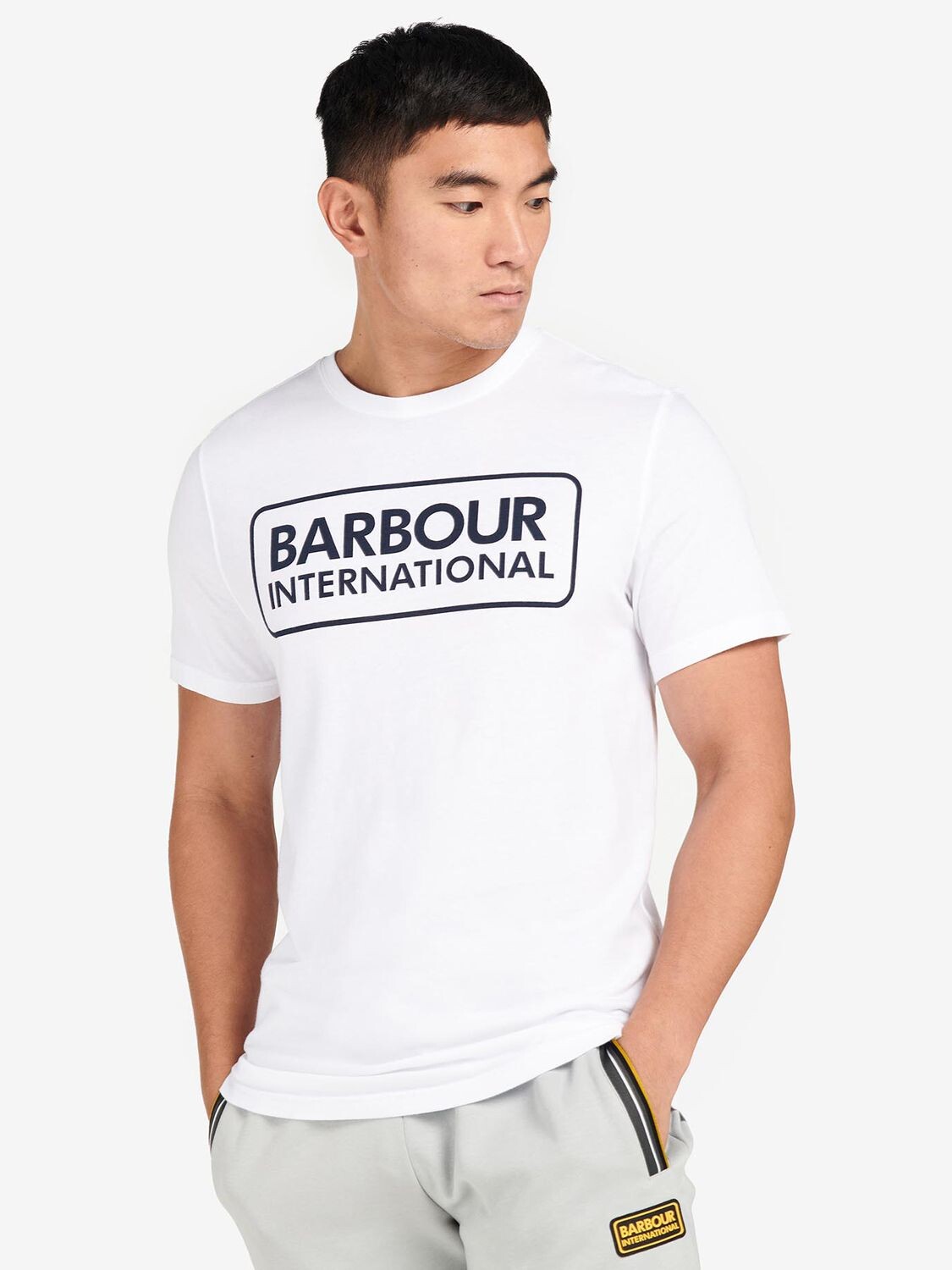 

Футболка с большим логотипом Barbour International, белая