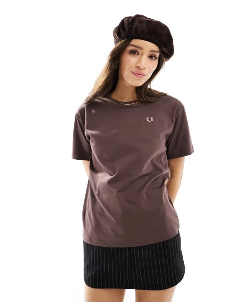 

Темно-бордовая футболка с круглым вырезом Fred Perry