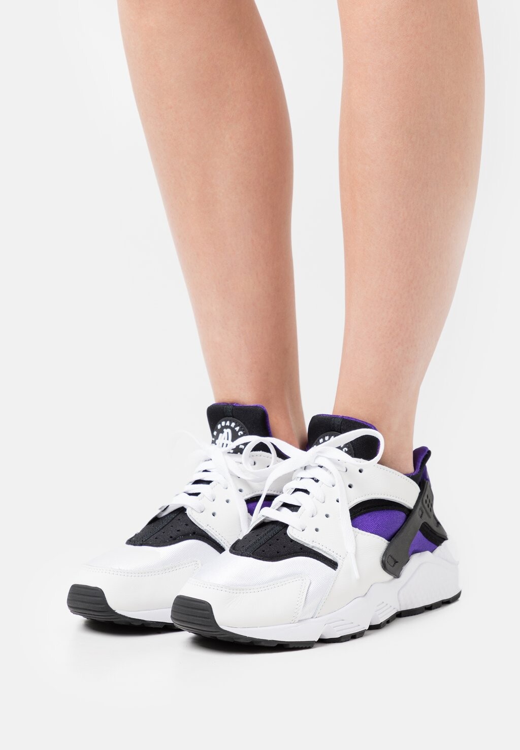 

Кроссовки Nike Air Huarache, белый / черный