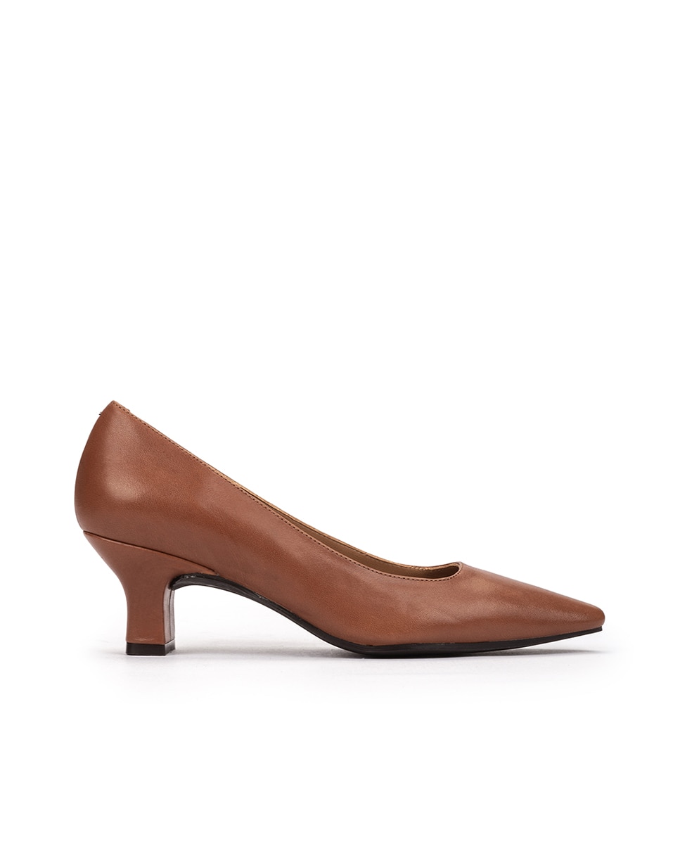 цена Женские кожаные туфли с острым носком Pedro Miralles, коричневый