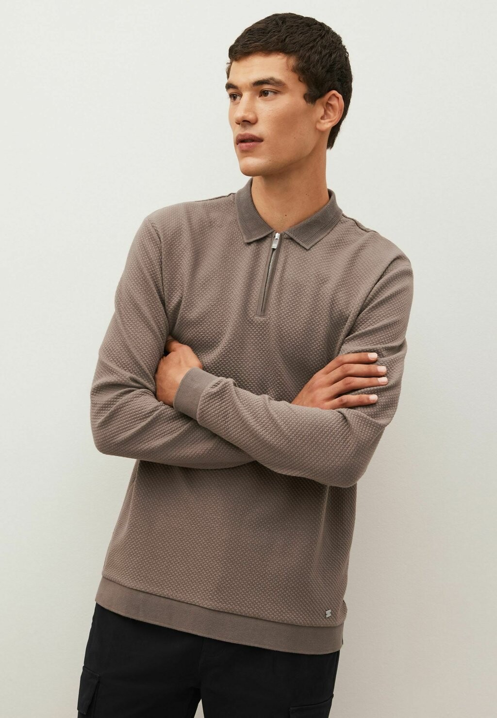 

Поло Textured Next, цвет neutral brown