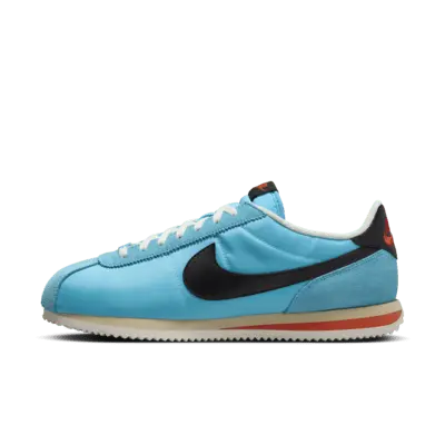 

Кроссовки Nike Cortez Textile, цвет Baltic Blue/Team Gold/Picante Red/Black