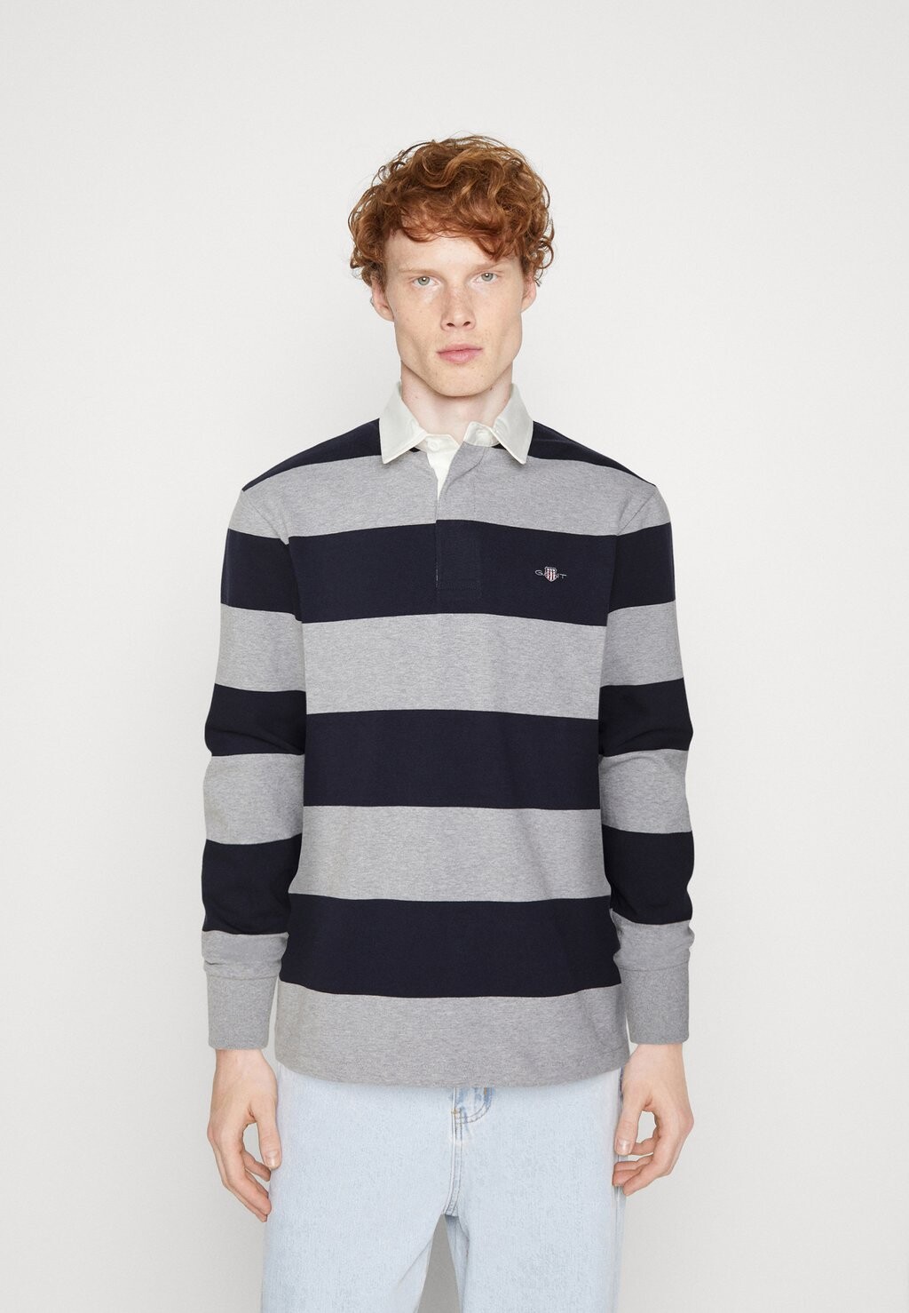 

Свитер GANT Reg Shield Barstripe Heavy Rugger, серый меланж