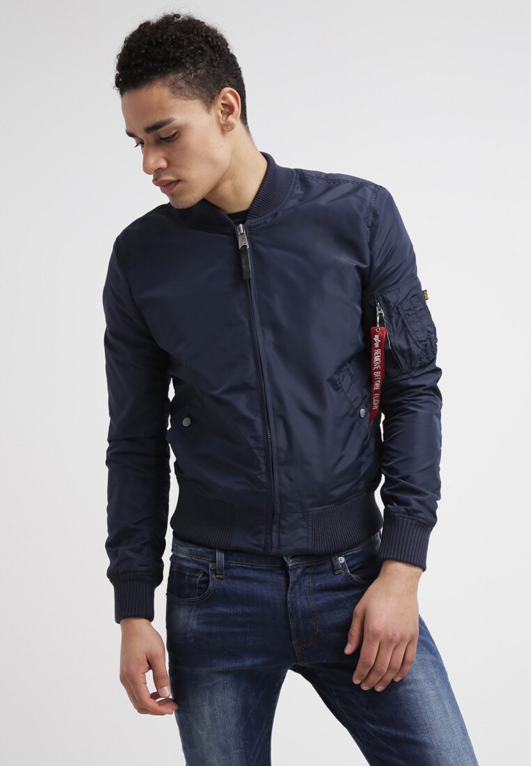 

Куртка-бомбер Alpha Industries