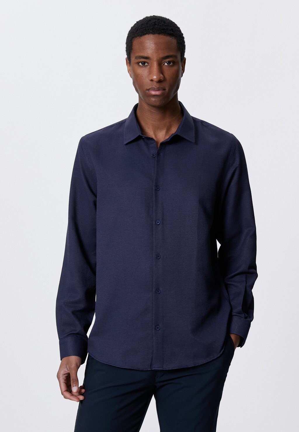 

Рубашка BASIC CLASSIC NECK TISSUED BUTTONED Koton, цвет dark blue