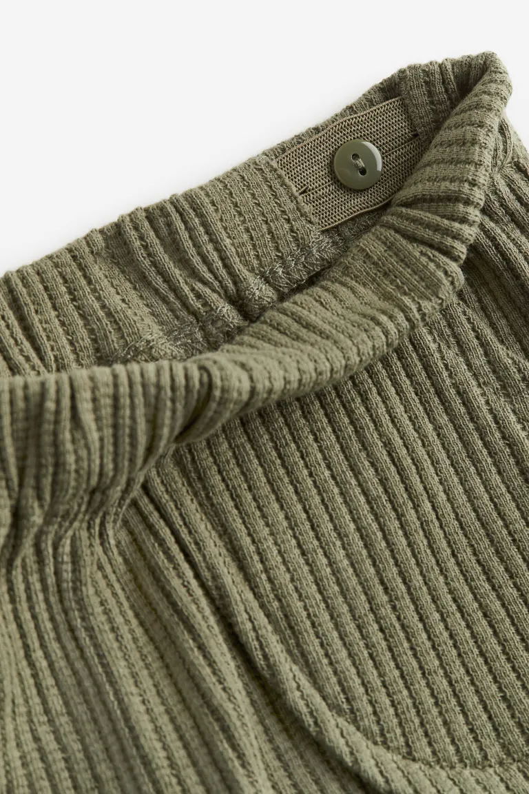 

Трикотажные брюки H&M, зеленый