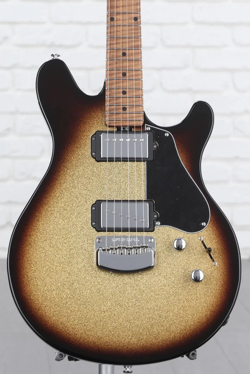 

Новая электрогитара Ernie Ball Music Man Valentine - Tobacco Sparkle