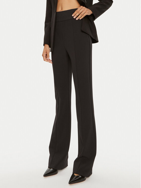 

Брюки из ткани regular fit Pinko, черный