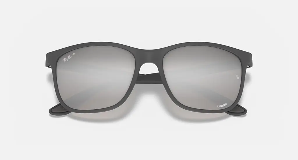 

Солнцезащитные очки Ray-Ban RB4330CH CHROMANCE, серебряный