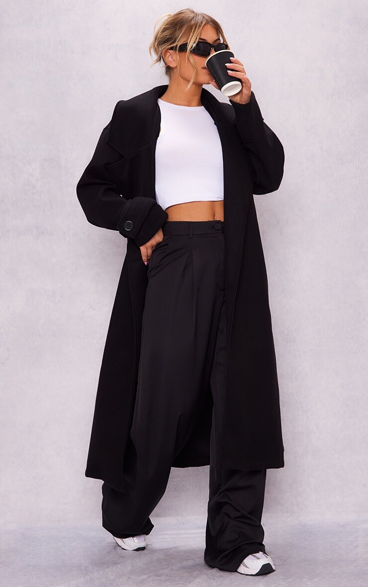 

PrettyLittleThing Черное шерстяное пальто с поясом