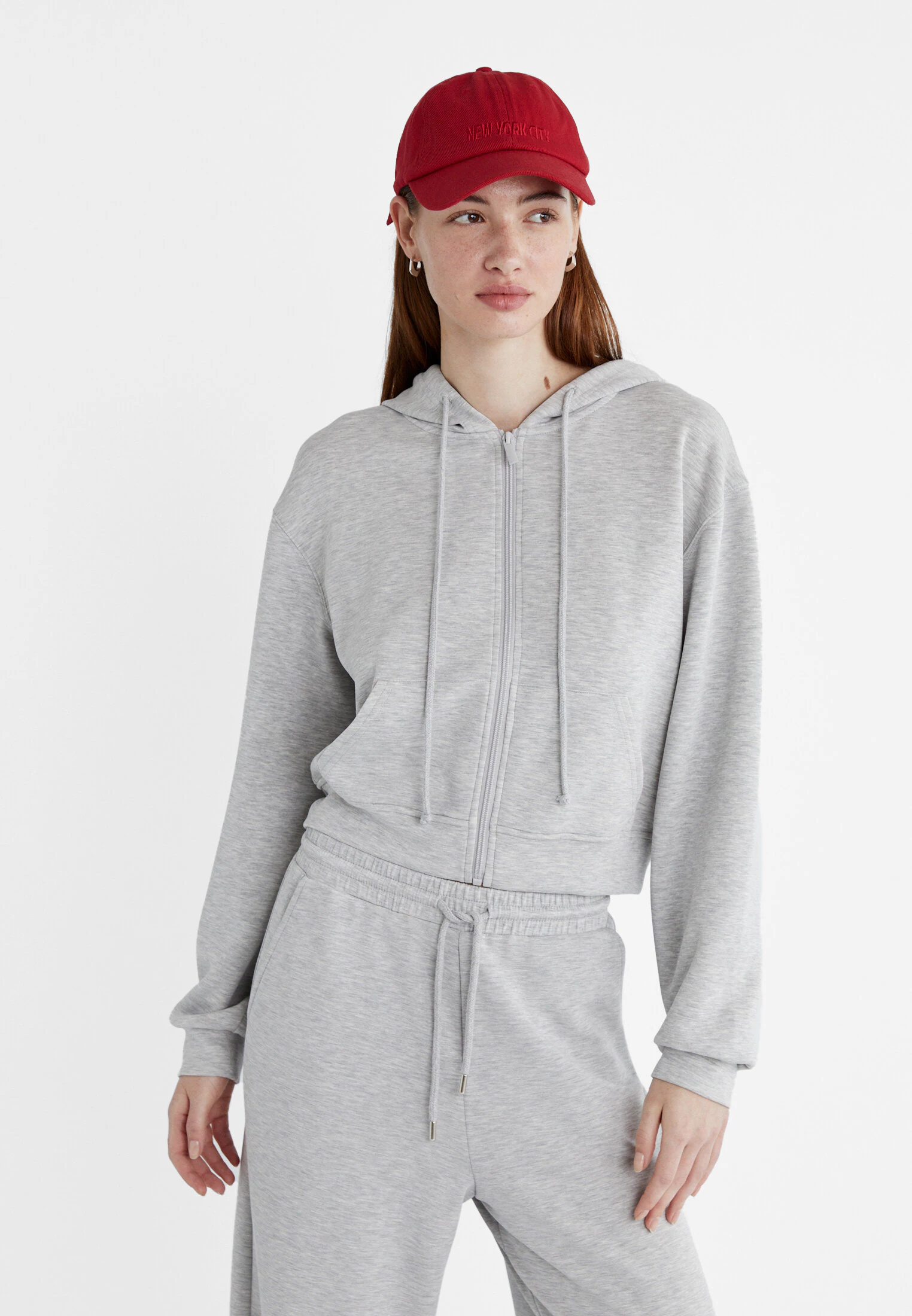 

Мягкая куртка с капюшоном Stradivarius, серый
