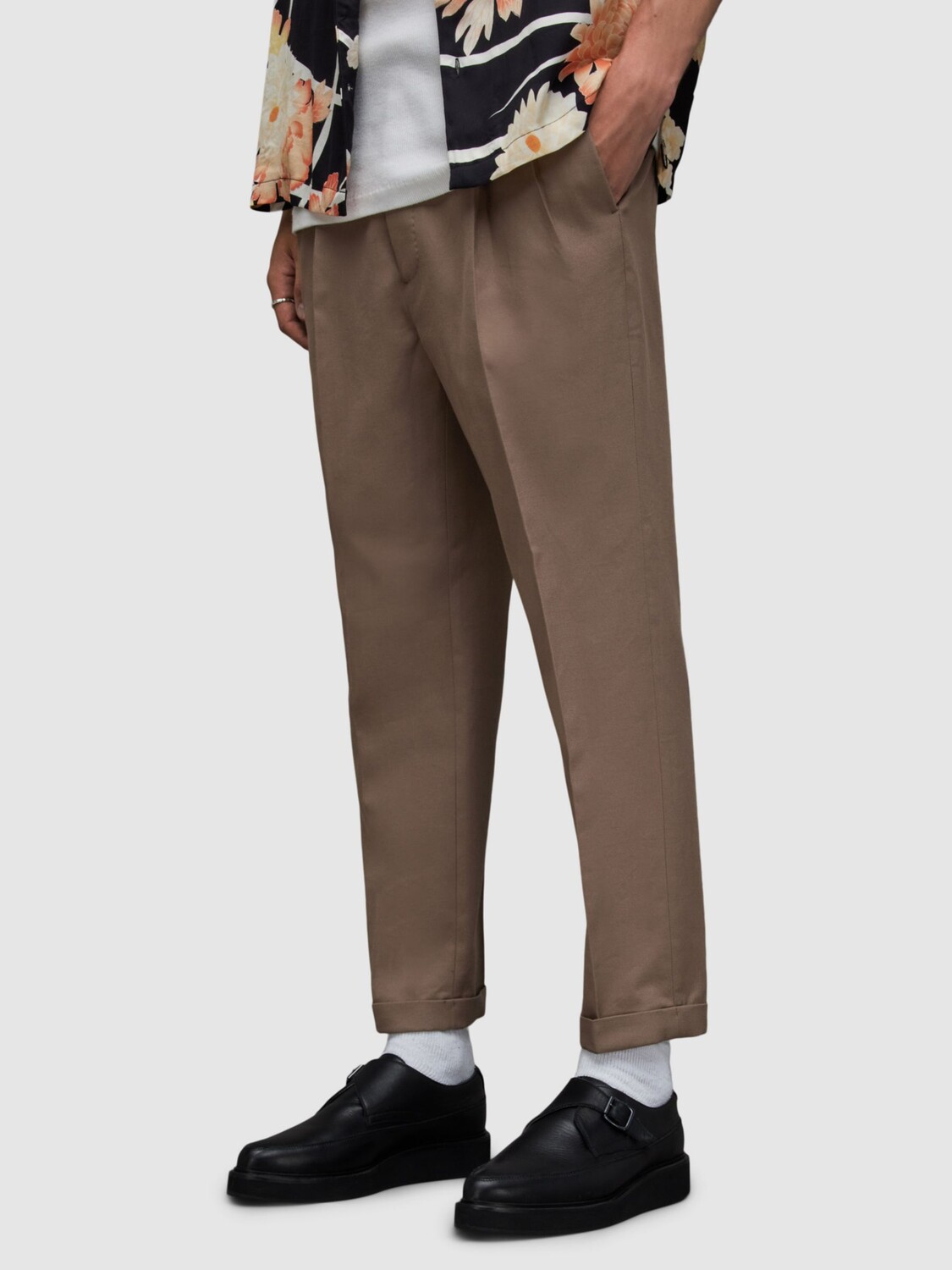 

Зауженные брюки AllSaints Tallis, цвет Chai Brown
