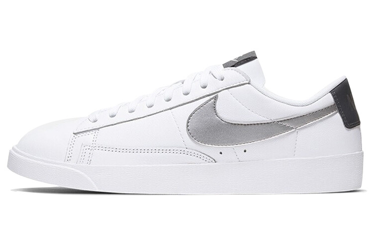 

Nike Blazer Low LE женский белый/серебристый