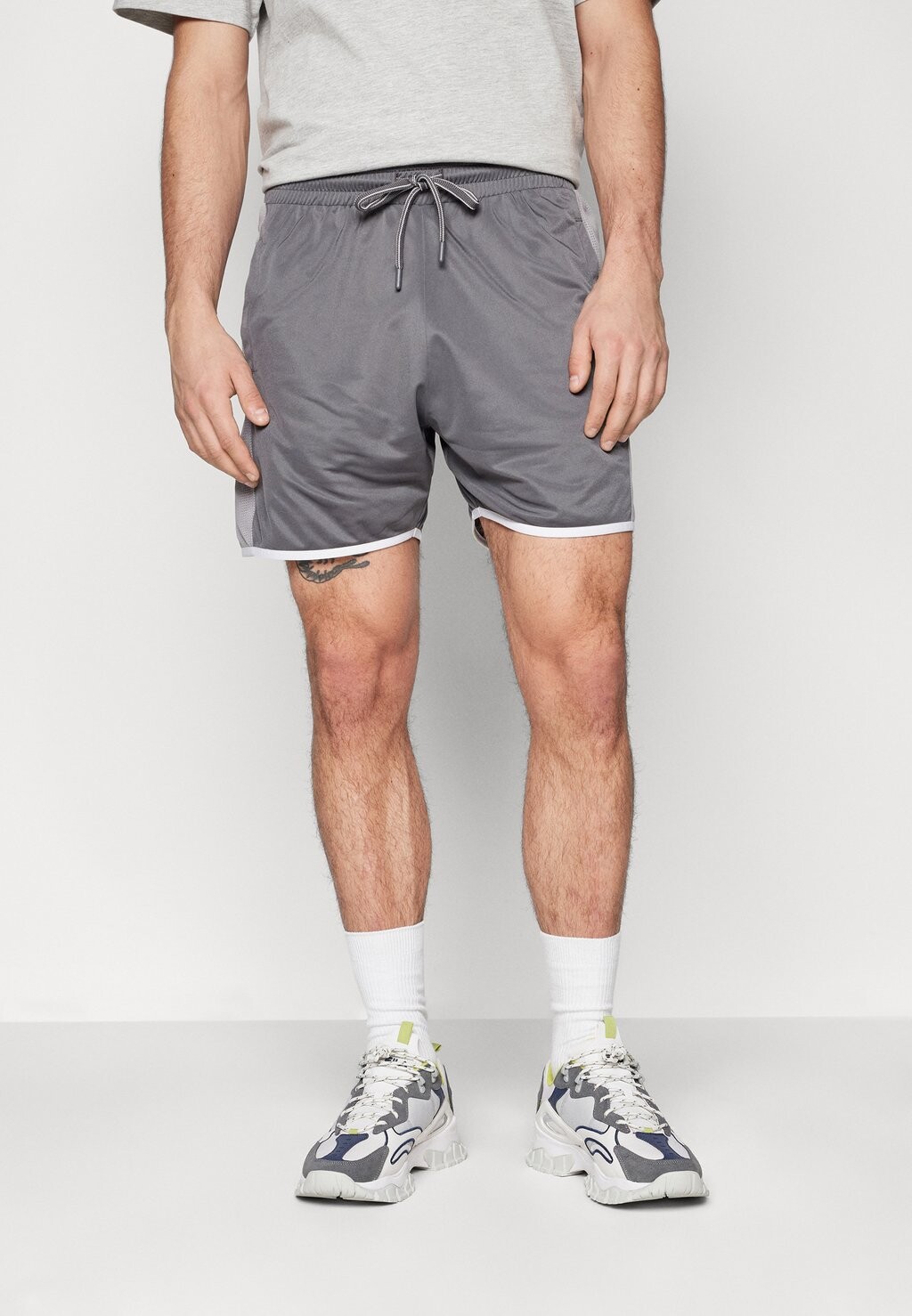 

Спортивные брюки Pier One, черные