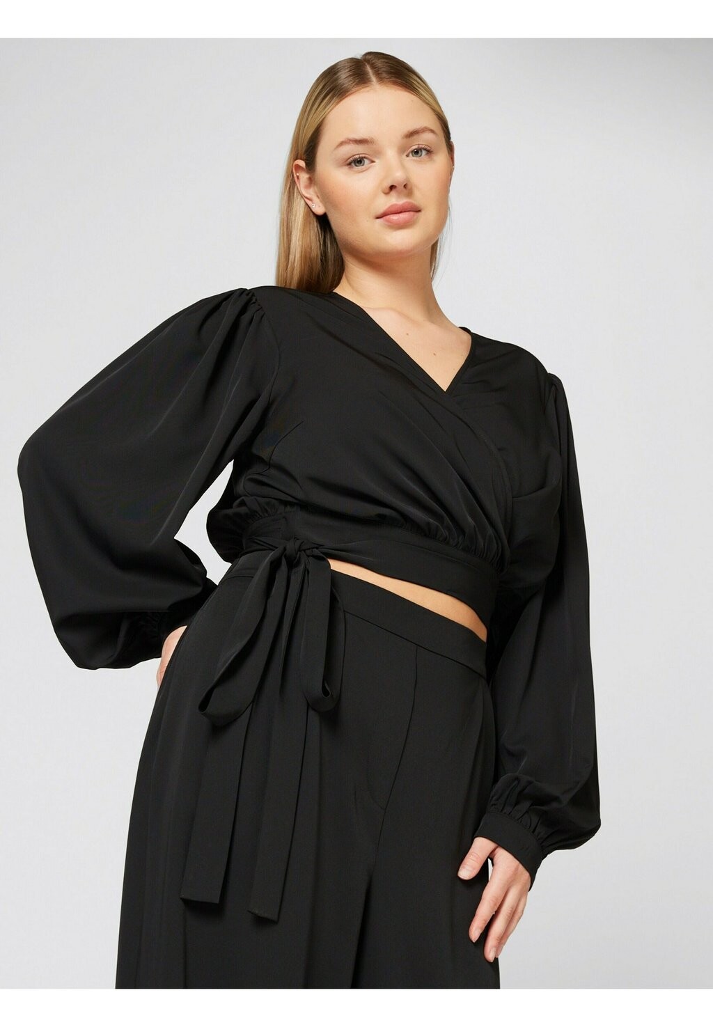 

Блузка KIMIA Guido Maria Kretschmer Curvy Collection, цвет schwarz