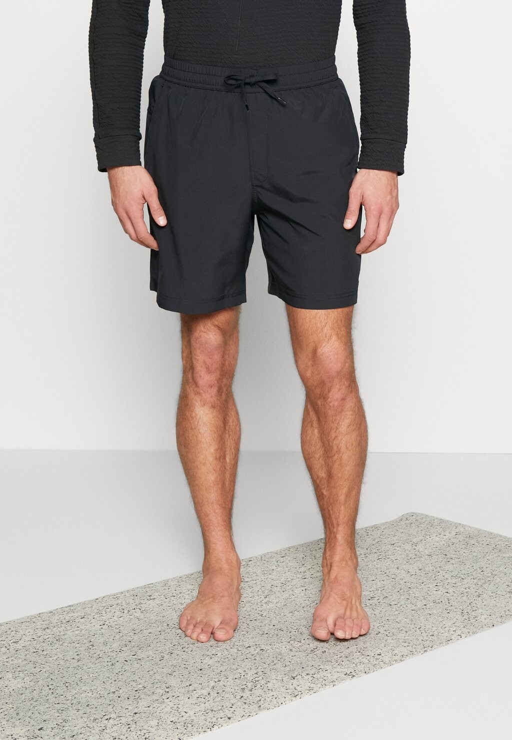 

Спортивные шорты Nike