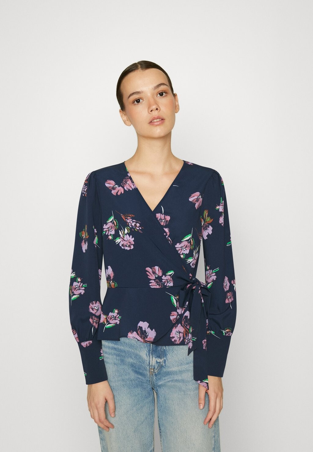 

Блузка Vero Moda, темно-синий
