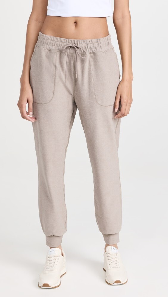 

Джоггеры Beyond Yoga Spacedye Commuter Midi