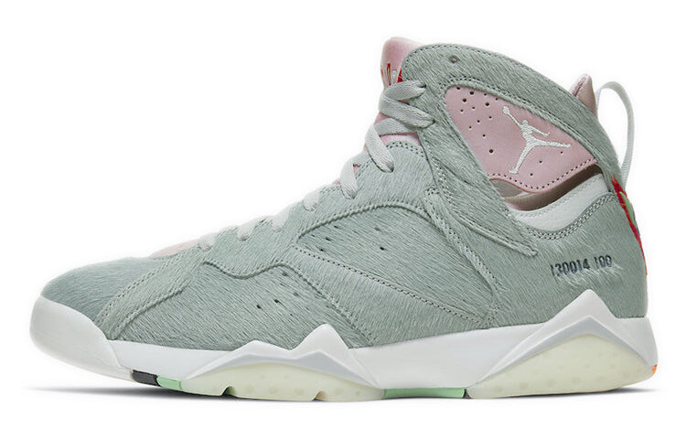 

Кроссовки Air Jordan 7 Retro Se, Нейтрально-серый