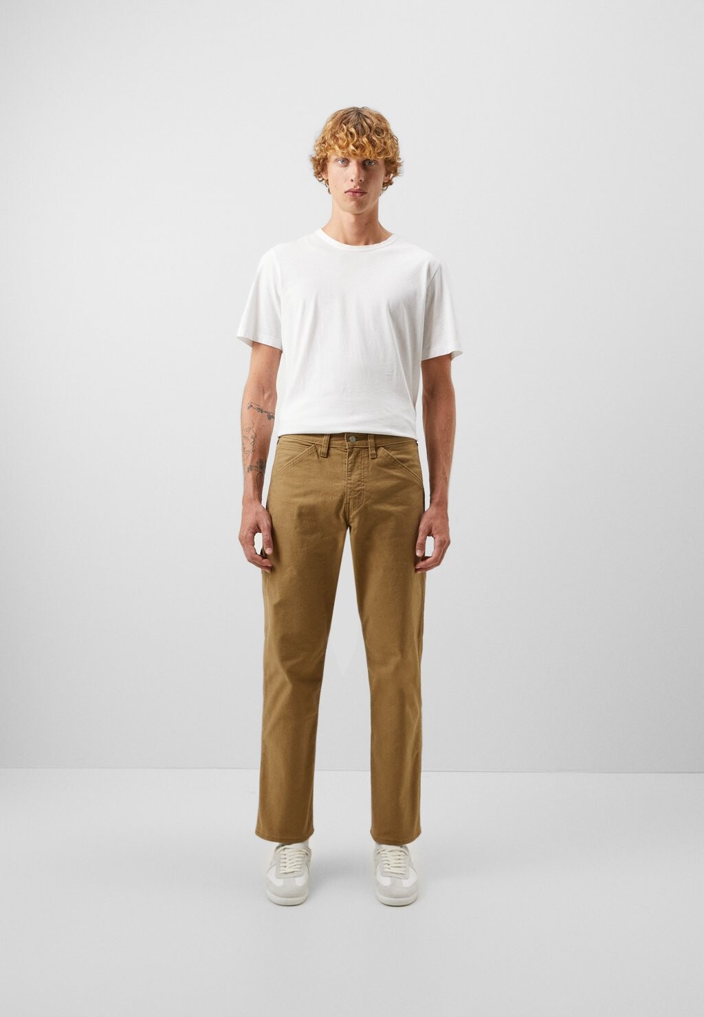 

Тканевые брюки Levi's, песочный