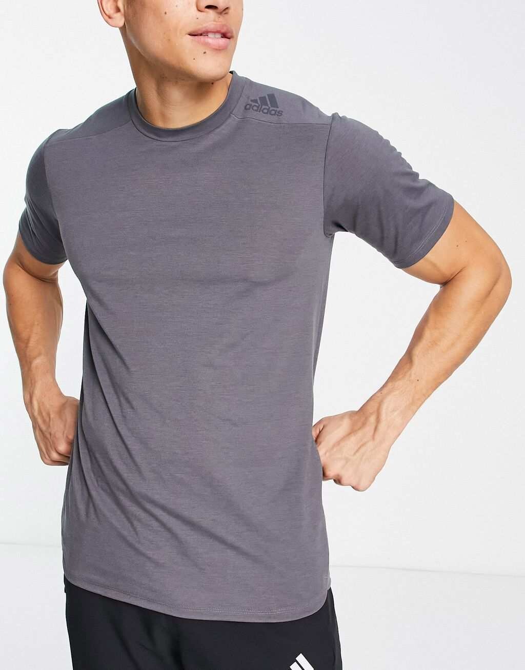 

Серая футболка Adidas Training Design 4 Training, Серый