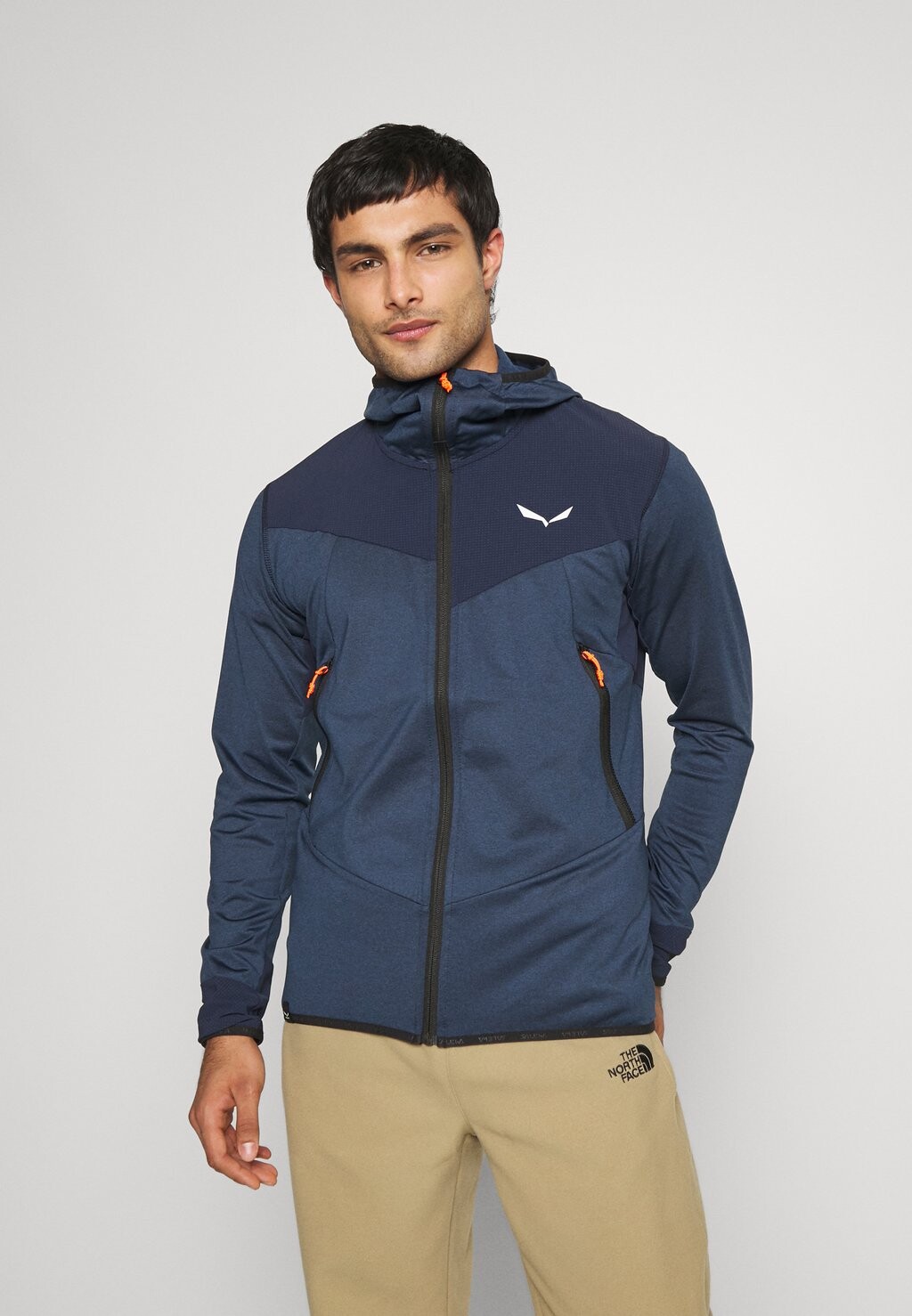 

Спортивный топ Salewa