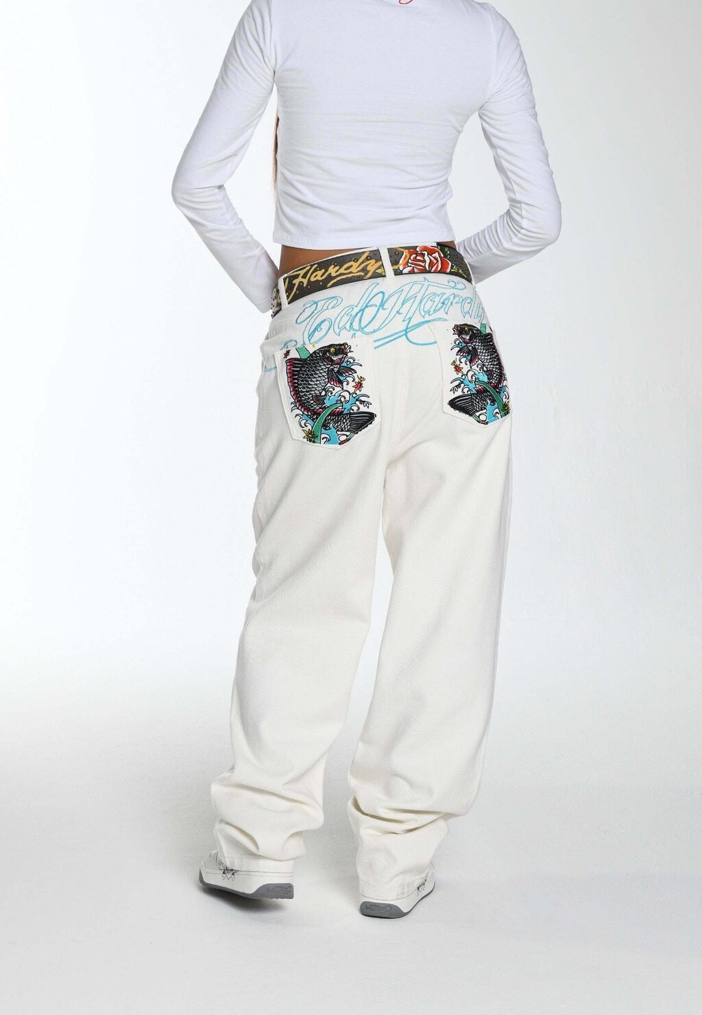 

Джинсы свободного покроя Ed Hardy, белый