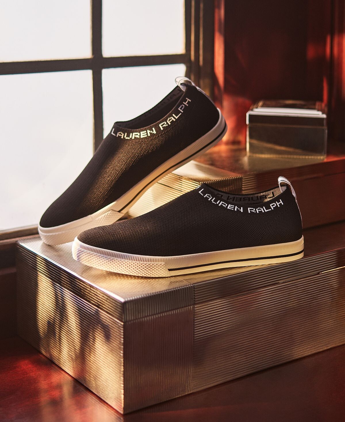 

Женские слипоны Jordyn Lauren Ralph Lauren