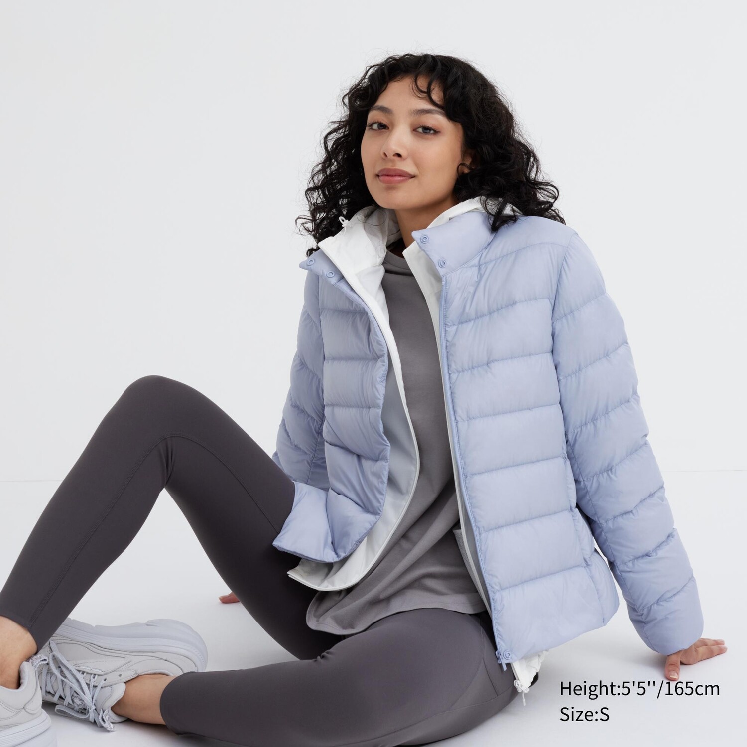 

Пуховик UNIQLO с антистатической подкладкой, синий