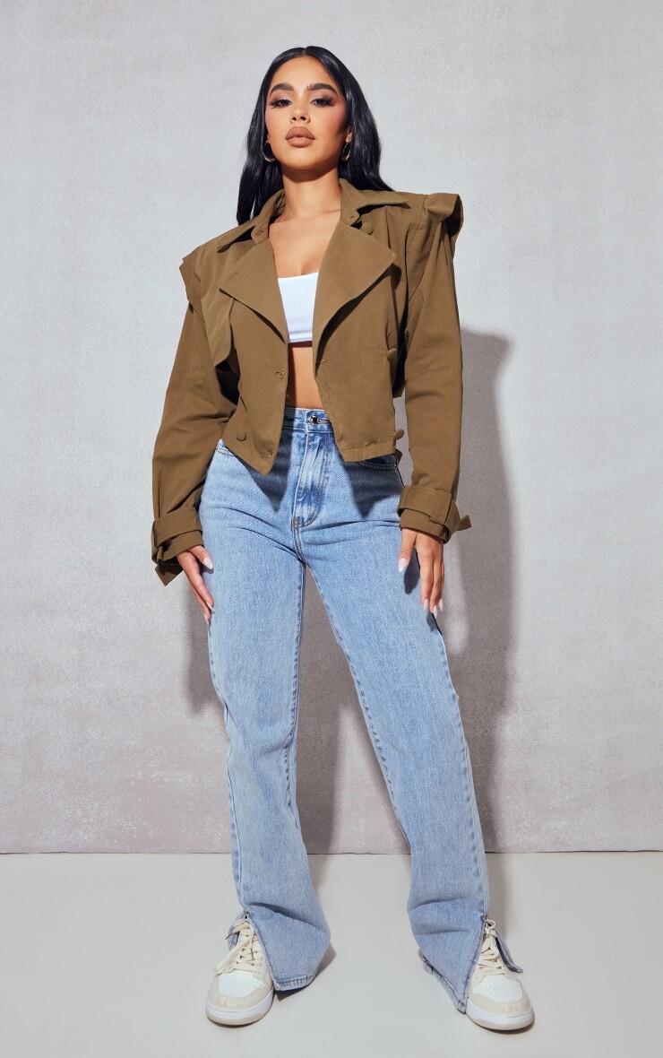 

PrettyLittleThing Укороченный тренч Petite цвета хаки