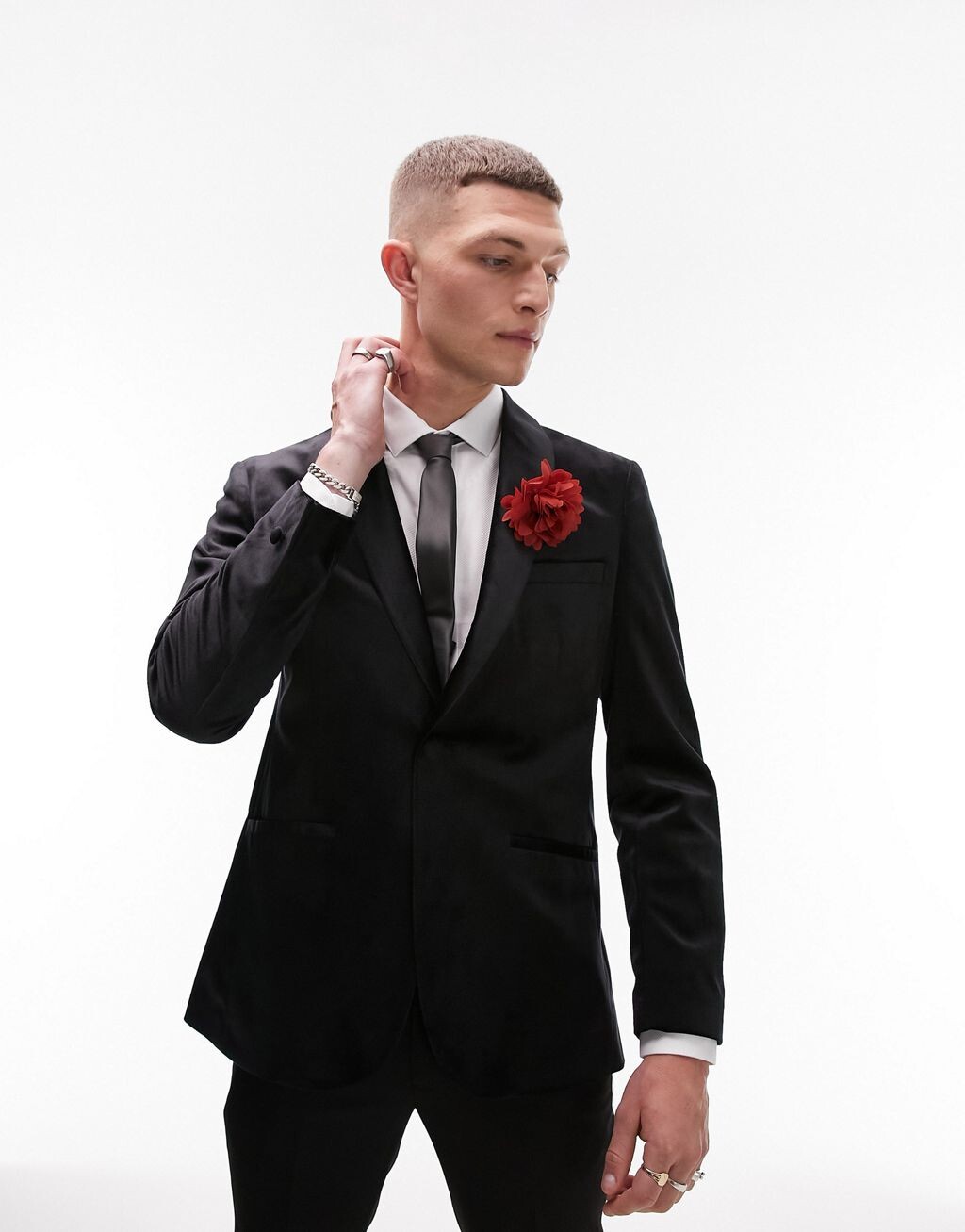

Черный бархатный пиджак узкого кроя Topman