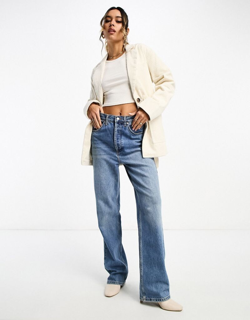 

Длинный вельветовый блейзер нейтрального цвета с завязками ASOS DESIGN