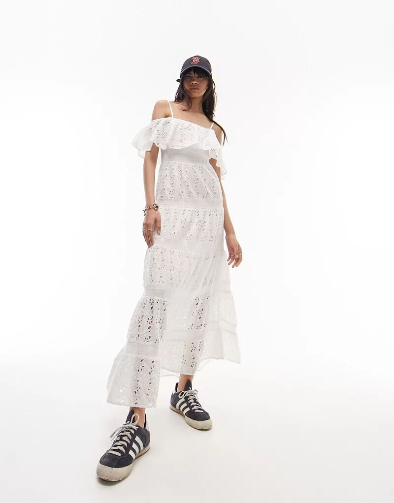 

Платье макси Topshop цвета слоновой кости с бретелями, вышивкой на люверсах и вырезом с рюшами