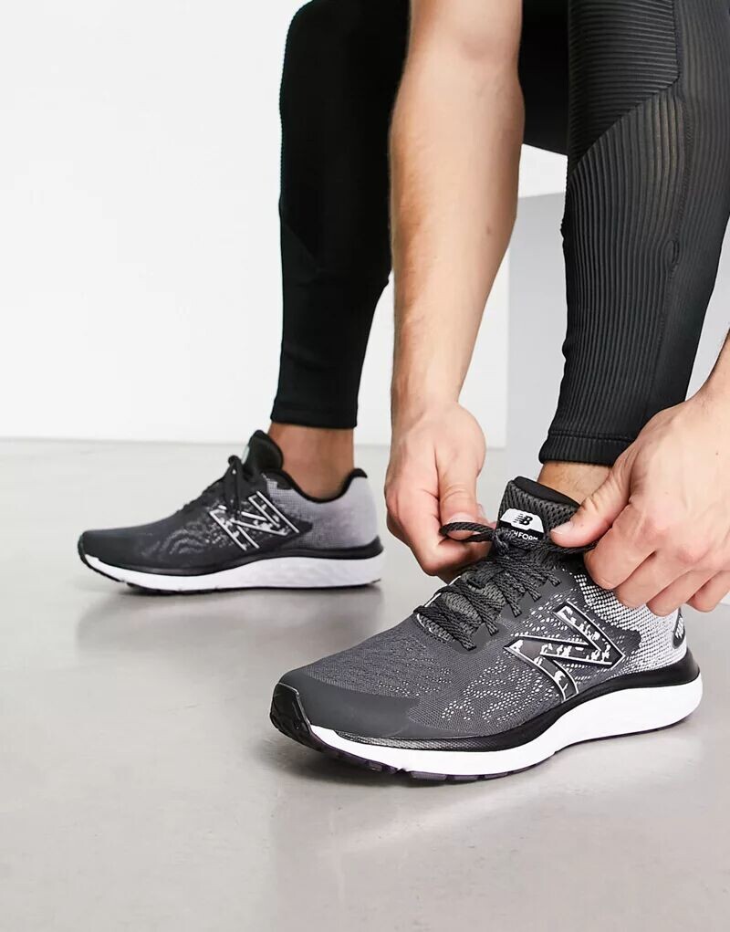 

кроссовки New Balance 680 черного цвета