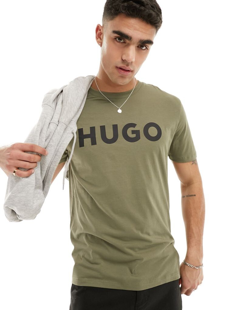 

HUGO RED – Dulivio – футболка с логотипом цвета хаки