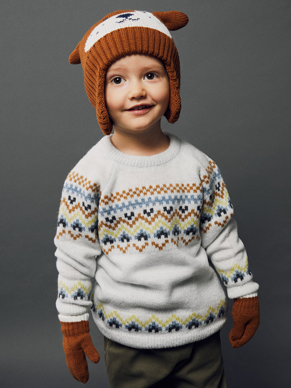 Трикотажный свитер для маленьких мальчиков с круглым вырезом и длинными рукавами LCW baby, белоснежный меланж плюшевый комбинезон для маленьких мальчиков с длинными рукавами и круглым вырезом lcw baby кремового цвета