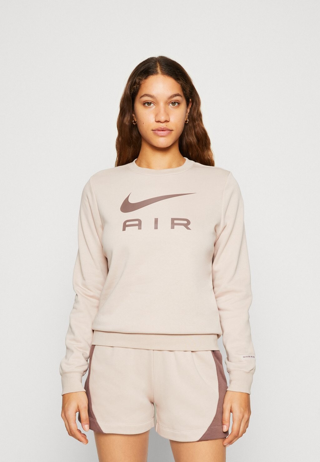 

Толстовка Nike
