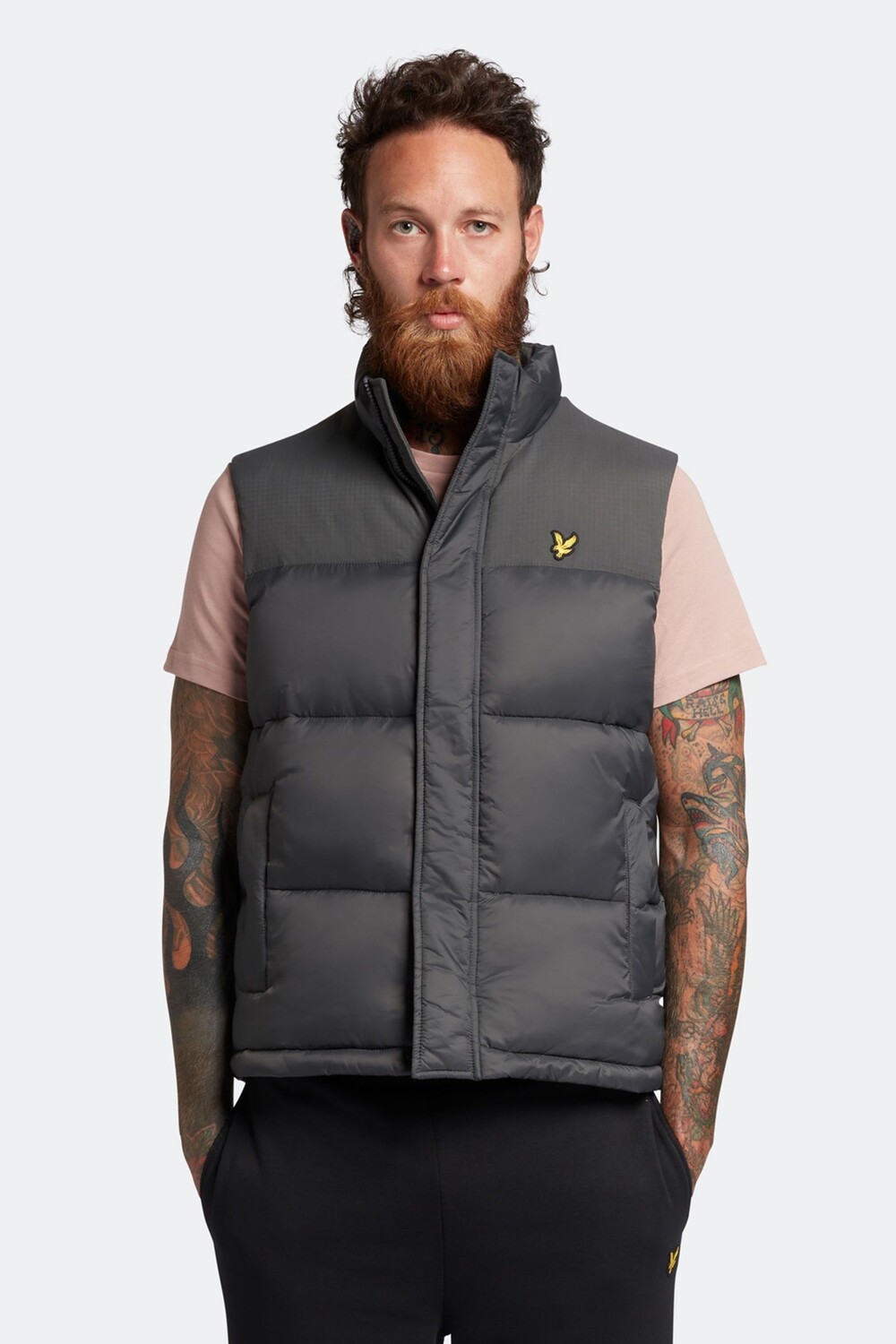 

Серый утепленный жилет Lyle & Scott, серый
