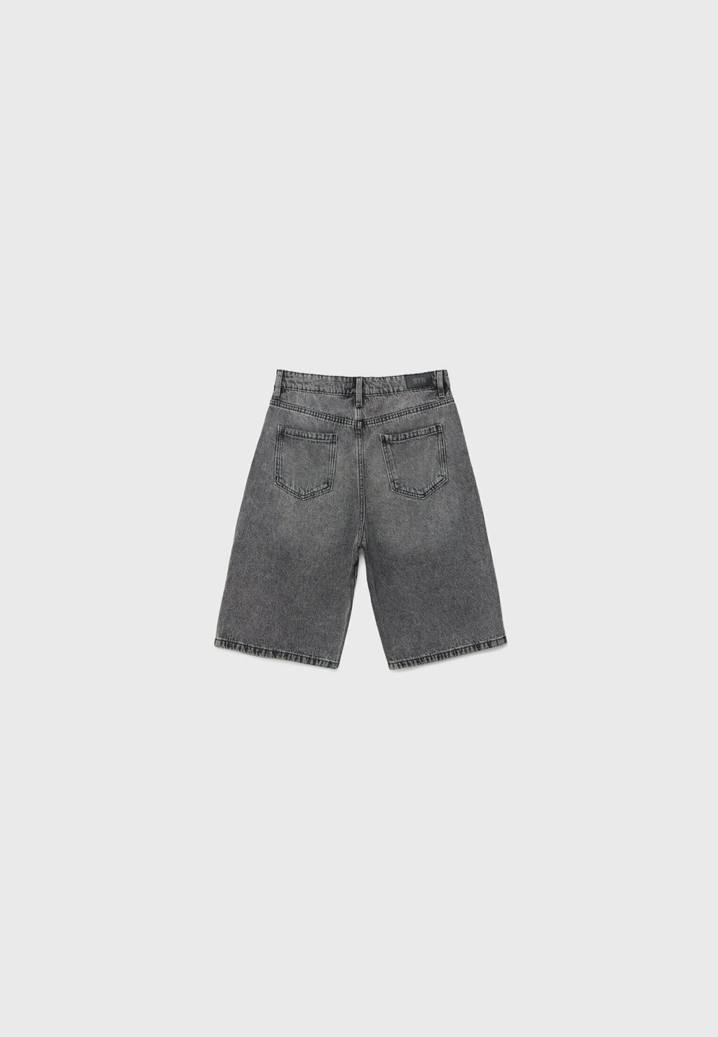 

Джинсовые шорты Bermuda Stradivarius, темно-серые