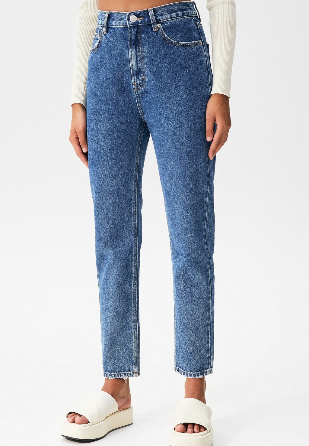 

Джинсы Tapered Fit PULL&BEAR, синий