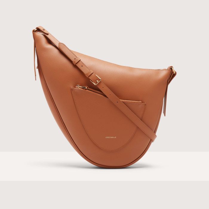 Двусторонняя кожаная сумка через плечо Coccinelle SNUGGIE MEDIUM, коричневый