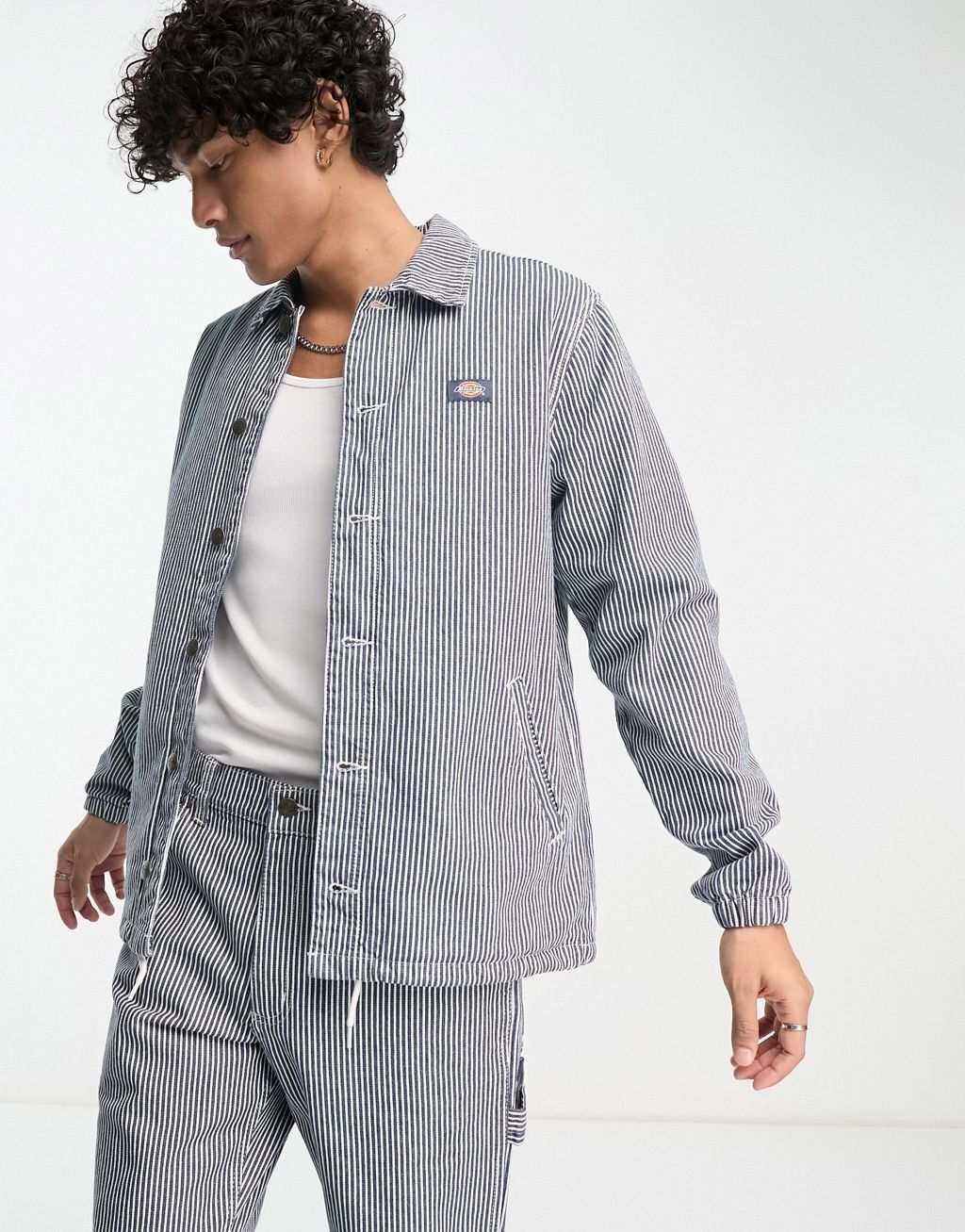 

Синяя полосатая куртка Dickies Oakport гикори