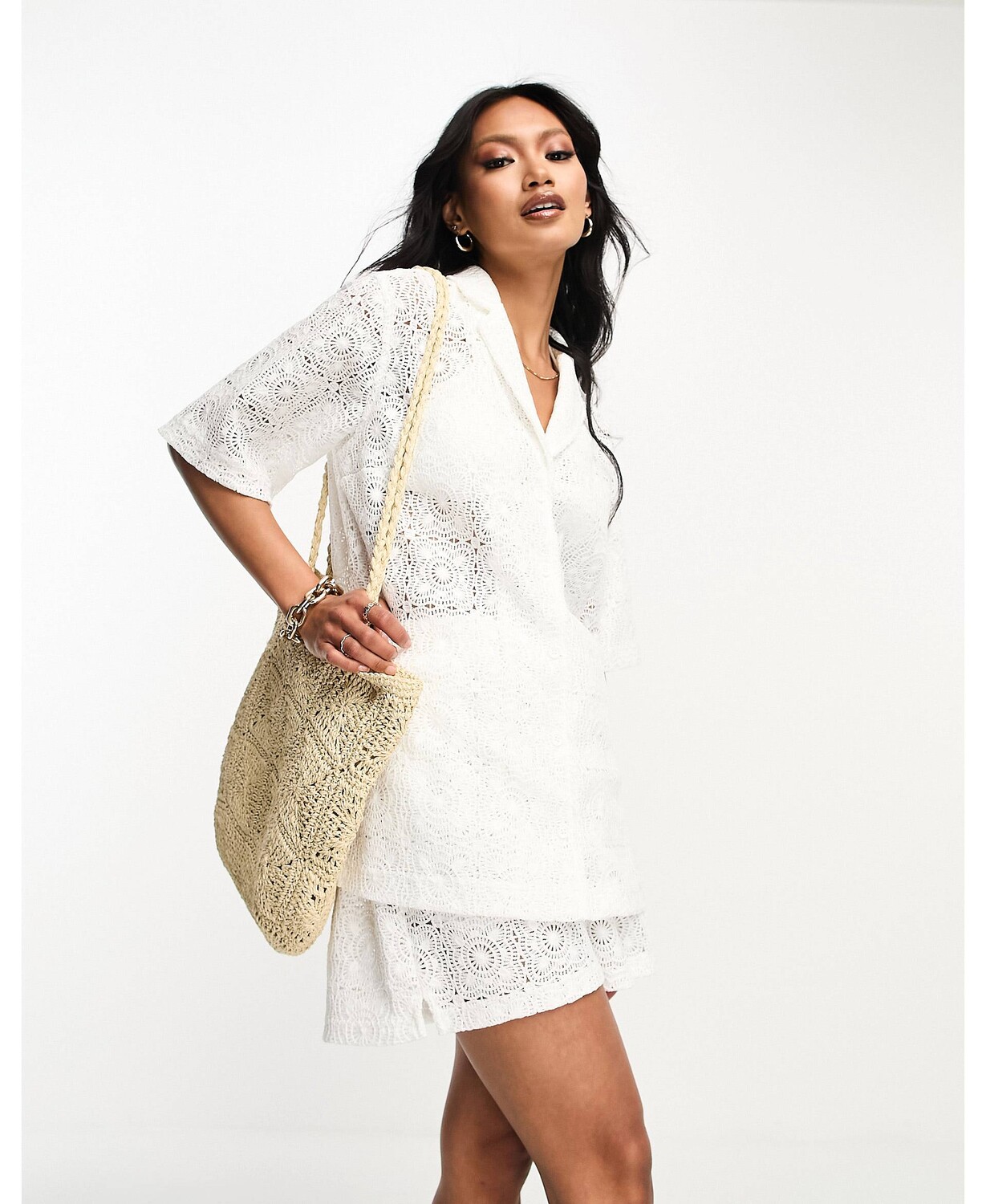 

Белая рубашка для боулинга крючком ASOS DESIGN