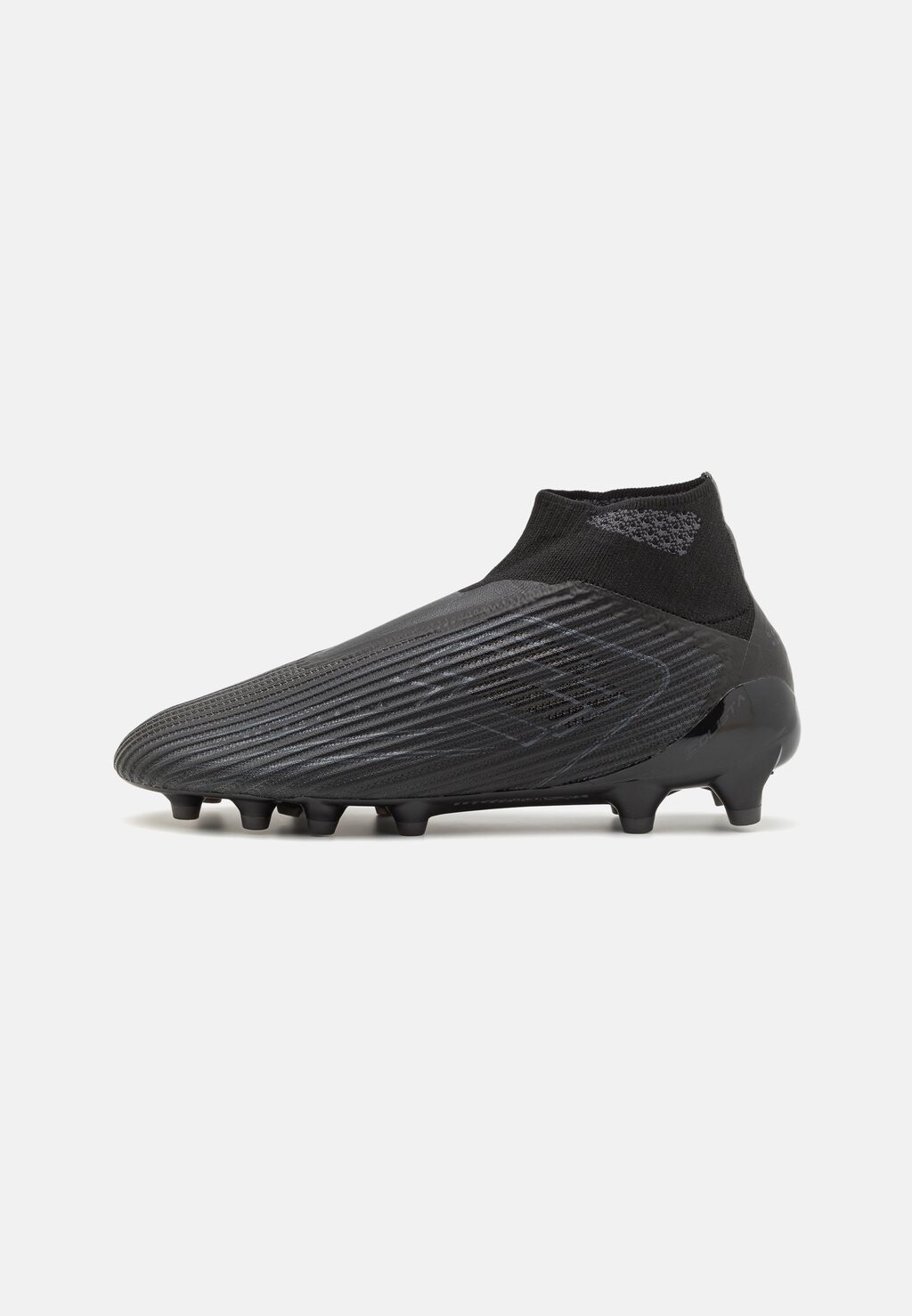 

Футбольные бутсы с шипами SOLISTA 100 VIII GRAVITY FG Lotto, цвет all black