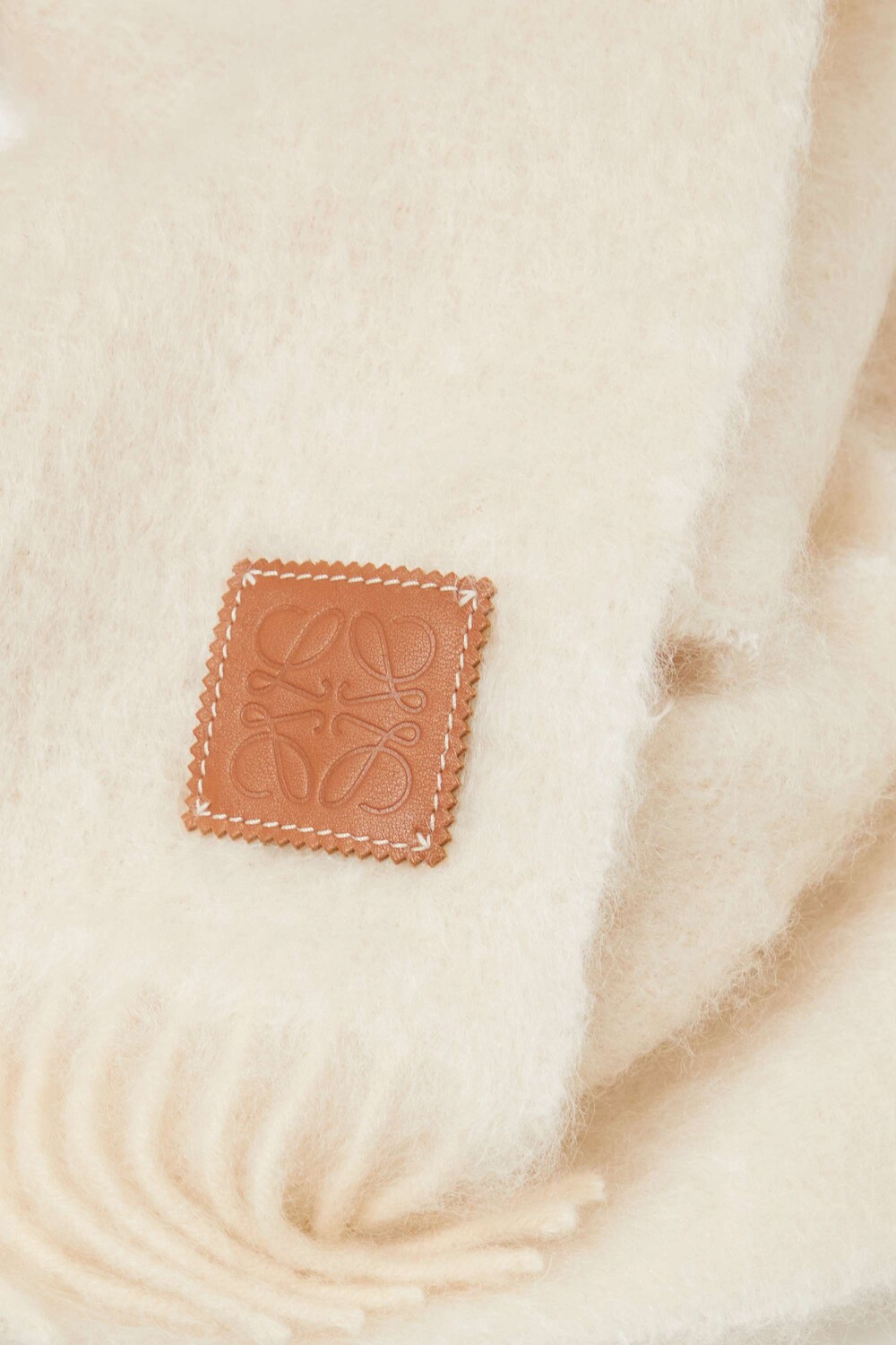 

LOEWE Шарф из смесового мохера с кожаной отделкой и бахромой, белый