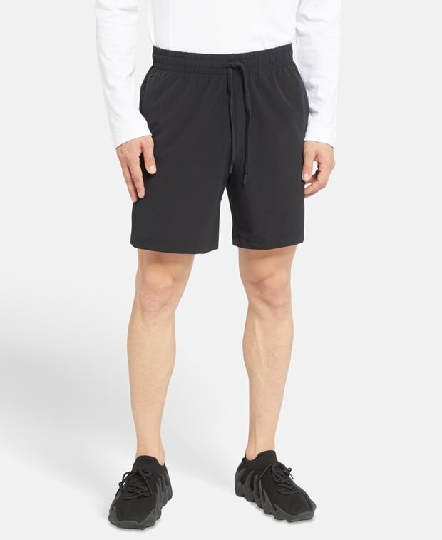 

Тренировочные шорты Calvin Klein, черный