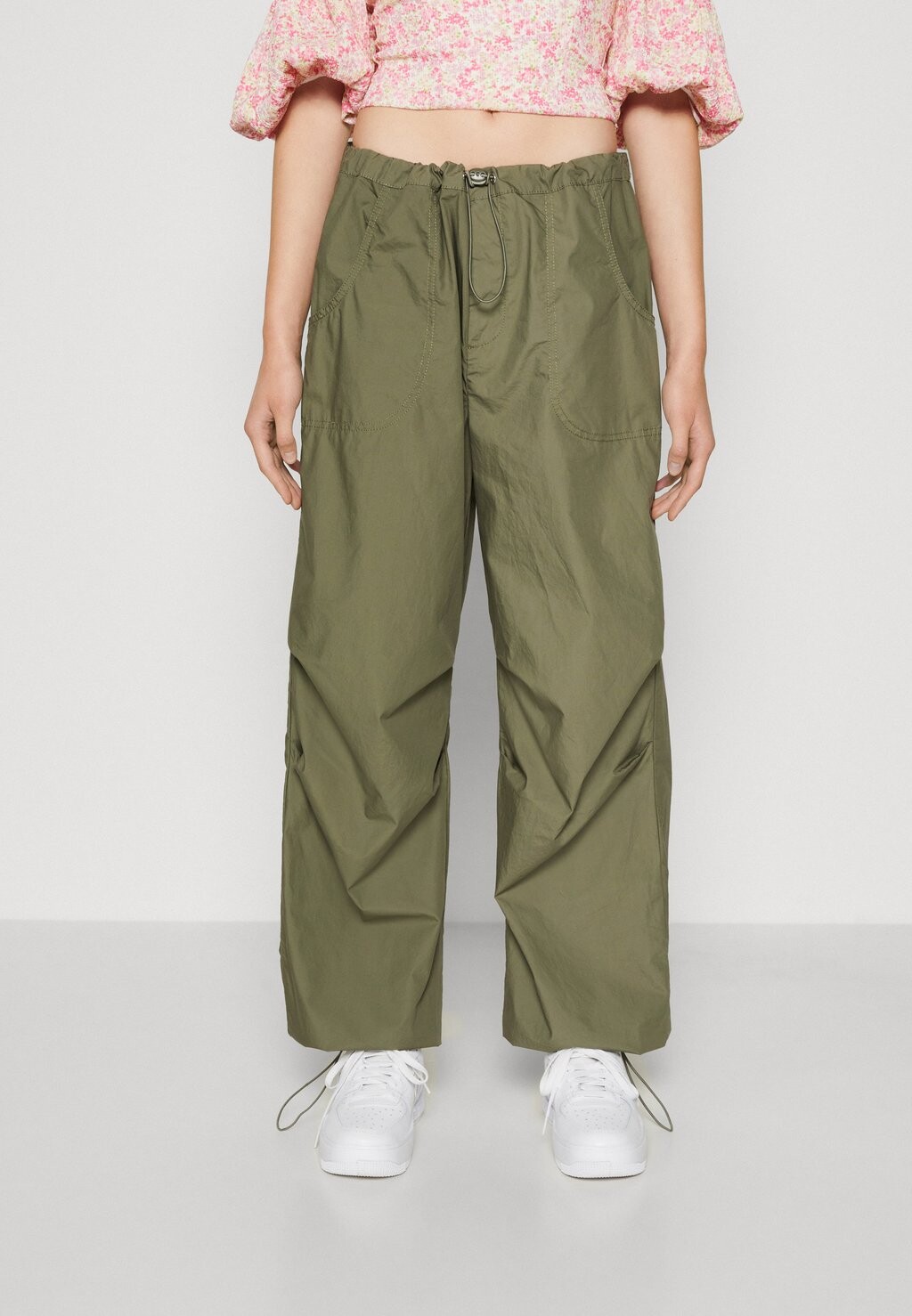 

Брюки Cotton On
