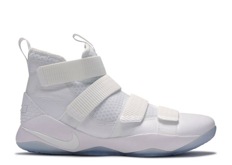 

Кроссовки Nike LEBRON SOLDIER 11 'TRIPLE WHITE', белый